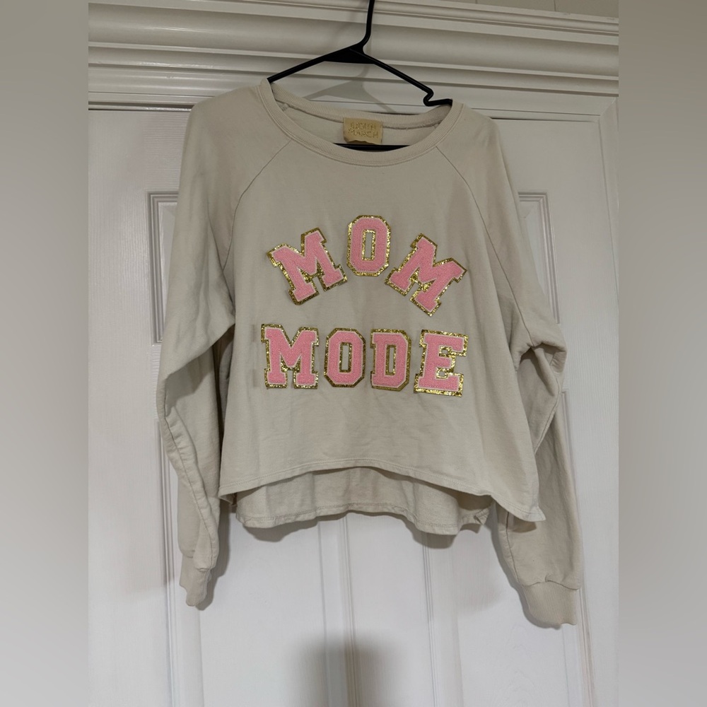 Judith March Women's Mom Mode Cropped Sweatshirt Size Medium